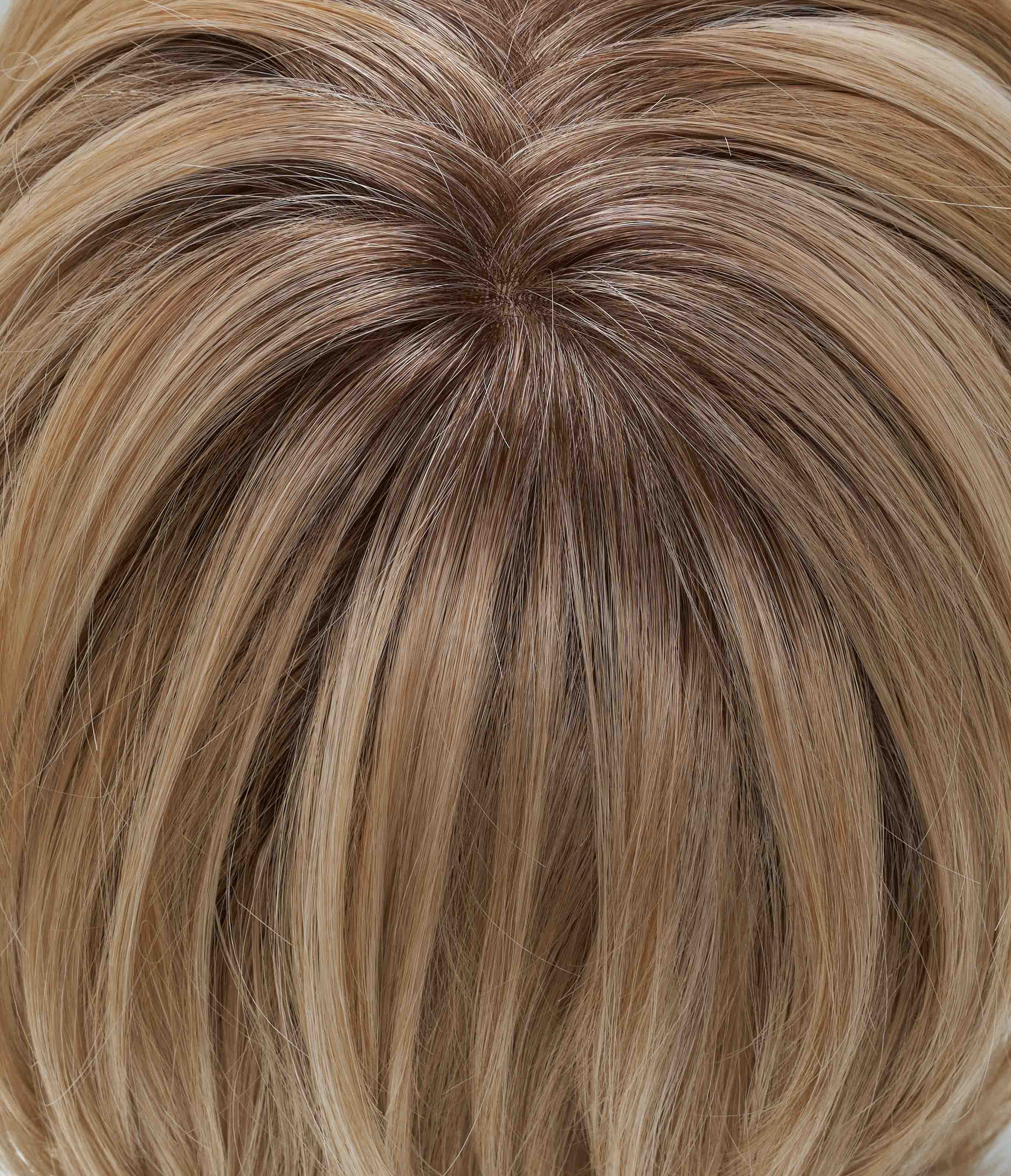 FP/CRG#10 Creamy Glow Rooted