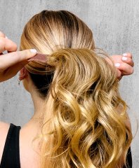 12" Stretch Pony by Hairdo