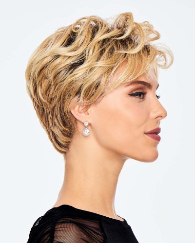 Chic Wavy Wig by Hairdo